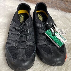 SafeTrax Leather Slip Resistance Footwear, Size 7 Medium, Black Lace Ups